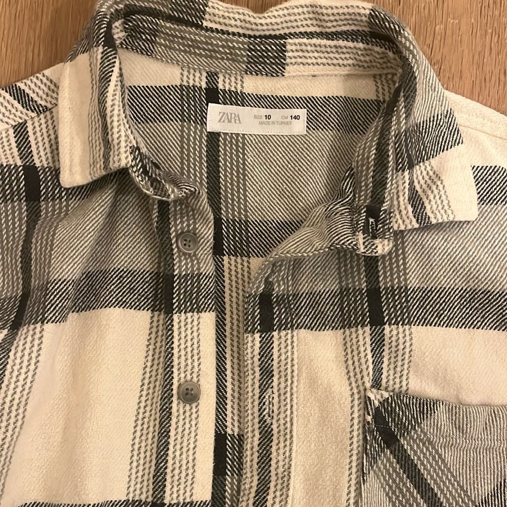 Zara flannel sweater. Boys size 10.